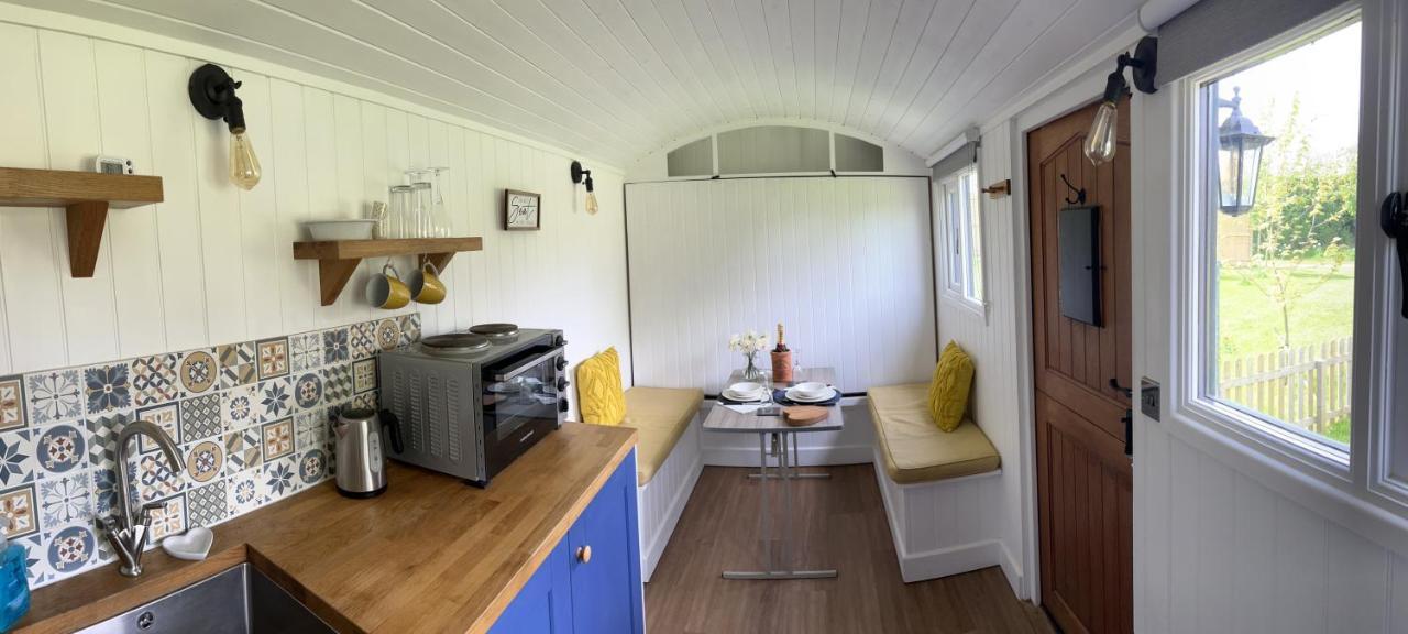 Shepherds Hut With Hot Tub Wells Luaran gambar